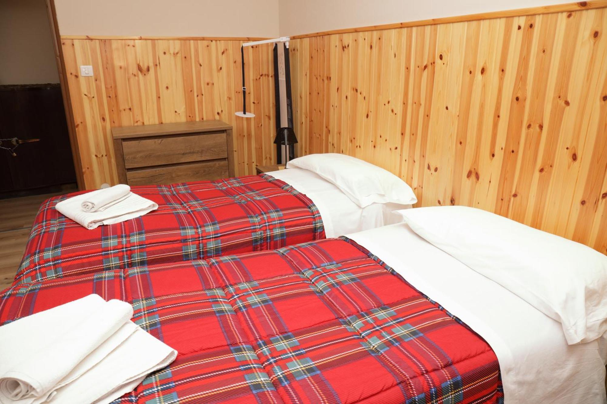 Casa Vacanze Limone ลีโมเน เปียมอนเต ภายนอก รูปภาพ